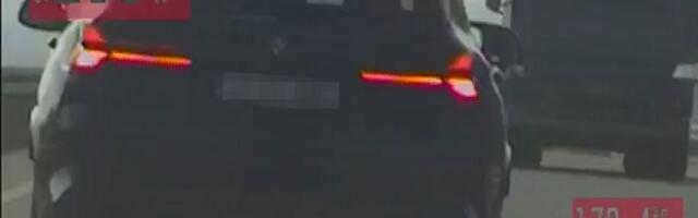 Presretnuta dvojica stranih državljana koja su divljala na putevima: Nemac vozio više od 230 km/h