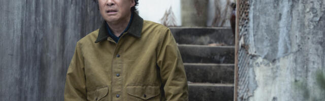 Film “Bez izbora”: Društvena satira o nesigurnosti srednje klase (VIDEO)