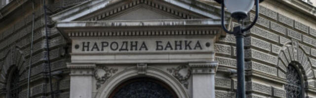 Број уговорених финансијских услуга на даљину наставља с растом