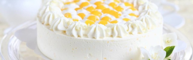 Jogurt torta će vas rashladiti čas posla - pravi se toliko lako da ćete obožavati da je spremate