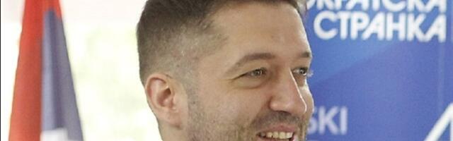 Nebojša Novaković: Vučićevi tabloidi kreiraju iluziju napretka