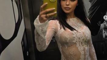 NJU POTERAO MALER, A VEROVALA DA DONOSI SREĆU: Pevačica otkrila šta nikako ne sme da uradi u novogodišnjoj noći