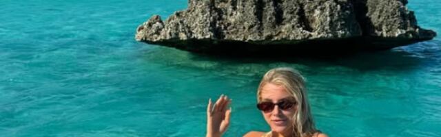 Seva gola guza: Auuu kakva poza, muškarci poludeli za njenim oblinama (FOTO)