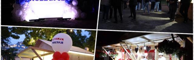 U PIONIRSKOM PARKU POČELA ŽURKA "POBEĐUJE SRBIJA" Spektakl u centru Beograda, muzika, pozitivna energija i atmosfera zajedništva (FOTO)