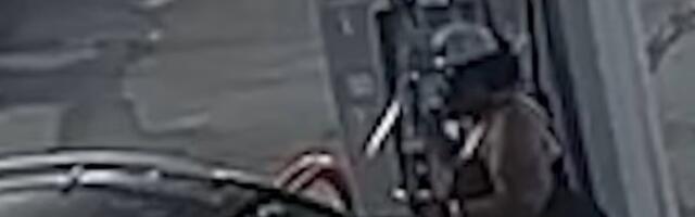 DIVLJALA SA NOŽEM U RUCI! Otela kamion, udarala u automobile,pa krenula u krvavi pohod (VIDEO)