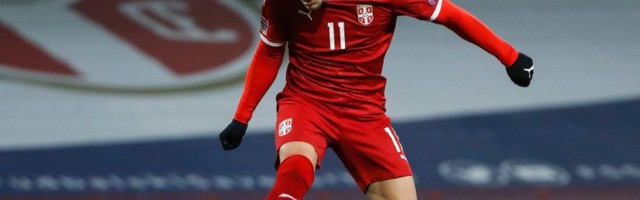 Luka Jović preležao koronu, spreman za Sevilju