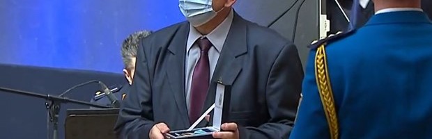 ODLIKOVANJA ZA SRETENJE KRALJEVAČKIM LEKARIMA