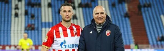 Uroš Spajić odigrao 100 mečeva u dresu Crvene zvezde! Mrkela mu uručio simboličan dres (FOTO)