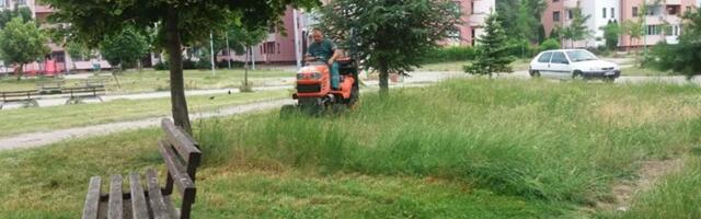 Privatne firme preuzimaju uređivanje međublokovskih prostora u Nišu za 2,2 miliona evra