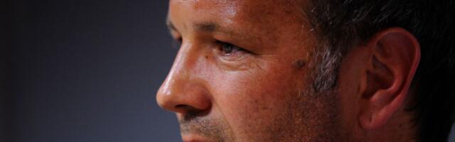 Fotografija iza koje je jeziva priča: Rupa od metka na slici Siniše Mihajlovića /FOTO/