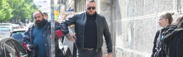 SLAVLJE U DOMU FILIPA CARA! Ušao u javni rat sa Golubovićem, hoće i njegov intimni snimak da objavi, a sad ima veliki razlog za sreću (FOTO)