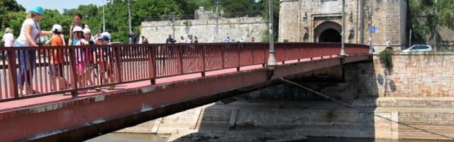 Kampanja beogradske Filološke gimnazije uvredila ljude sa juga Srbije zbog padeža, sada se izvinjavaju