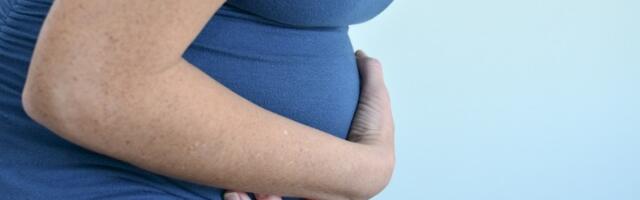 Pokazala ogroman stomak s trojkama: "Ti si superheroj!"