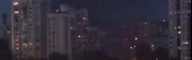 CRNI DIM SE ŠIRI NOVIM BEOGRADOM: Požar izbio između zgrada u bloku 64! (VIDEO)