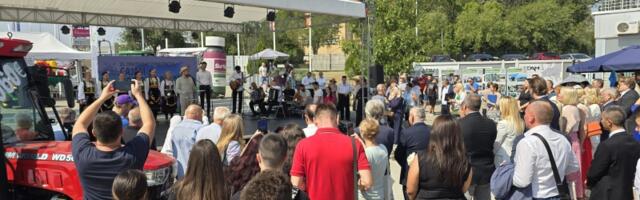 Otvoren JUBILARNI Šumadijski sajam poljoprivrede: Najsavremenija mehanizacija, izložbe, degustacija domaće hrane i pića (FOTO)