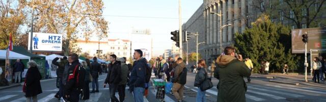 Palo priznanje na tajkunskom mediju: Opozicija, plenumaši i zboraši u totalnom ratu - narod ih ne zanima, samo fotelje (FOTO)