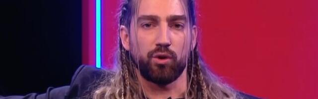 "Omami te kao alkohol, ne sme dok voziš!" Naš pevač probao mleko od kobile, pa otkrio: "Zabranjeno je..."