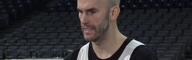 Kalates "fintirao" srpske novinare dok je davao izjavu pred derbi: "Ovakve utakmice mogu da promene sezonu"