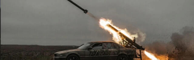 POBESNELI MAKS U UKRAJINI BMW "sedmica" pretvoren u lanser raketa (FOTO/VIDEO)