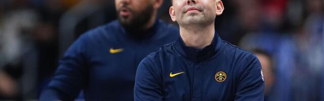 Šou na konferenciji posle poraza od Njujorka sa -39, muzika odjekivala na sve strane, trener Denvera reagovao