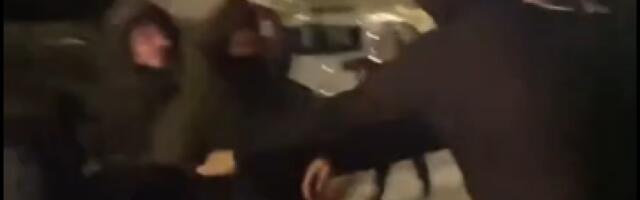 Necenzurisan snimak! Bednici bedni: Rulja linčuje Davida Ćirića - jezivo nasilje (VIDEO)