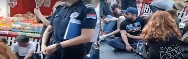 Potpuna bolest i totalni fijasko: Blokaderi prsli kao lajsne, seli pored lizalica u Knezu i doživeli blam! (VIDEO)