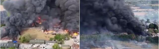 (VIDEO) Prvo vatra, a onda i eksplozija! Englezi ovako nešto nisu doživeli! Dronovi snimili pravu razmeru užasa u Eseksu