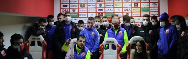 Lalatović doveo ceo tim pred novinare: Hvala vašim roditeljima, vi ste heroji Novog Sada (VIDEO)