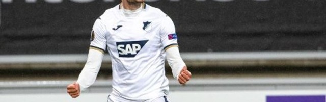 Kraj Mijatove sage na desnom krilu pred Ajntraht