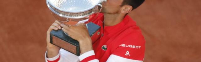 Nova promena: Novak i bez vakcine može na Rolan Garos