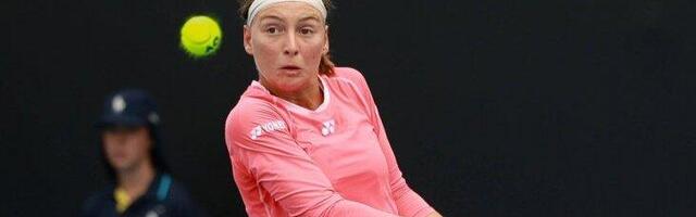 MAJAMI JE VIDEO ČUDO: Mlada teniserka iz Srbije, protiv svih pravila uspela da osvoji meč!