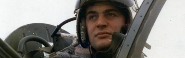 Nebeski jahač ikonopisac: Ovako je Đorđe kabinu borbenog aviona zamenio četkicama i bojom