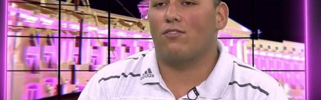 PRVO SE PREPOLOVIO, A SAD SE I NAGRUVAO: Nekadašnji zadrugar pokazao mišiće nakon što je sa 152 kilograma spao na 78! (Foto)