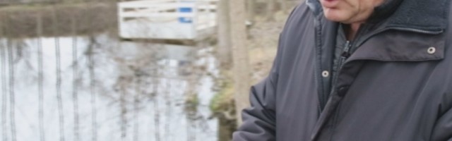 Čudo sa neba palo na imanje Klajića kod Čačka: Nakon 12 godina kad je Dragan ponovo otvorio kesu ugledao potpuno oksidirano kamenje koje svetluca (FOTO/VIDEO)