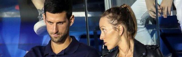 NOVAK PAO U TRANS! Đokovića u kafani POGODIO legendarni narodnjak! Nije mogao da ODOLI ovom HITU! (VIDEO)