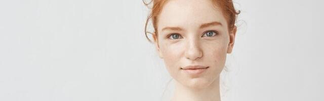 Žene tetoviraju pegice da kako bi izgledale mlađe