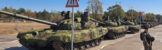 "Ministarstvo odbrane i Grad Beograd da saopšte cenu asfaltiranja ulica posle parade"