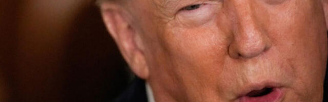 Фокс: Трамп разговара са Ридером као кандидатом за место шефа ФЕД-а