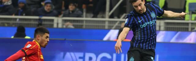 Inter napravio veliki korak ka novom Skudetu: Espozito herojski srušio Leče