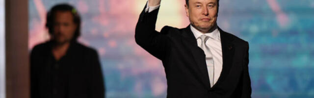 Старлинк поделио авио-индустрију: Маск против Рајанера