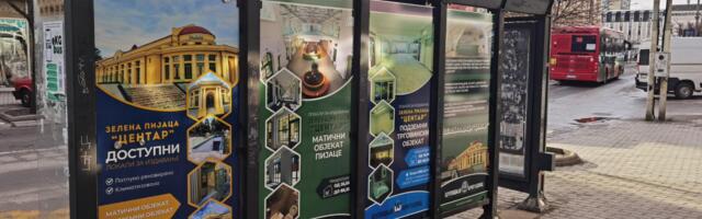 JKP Šumadija: Apel građanima da ne lepe plakate i nalepnicena autobuskim stajalištima