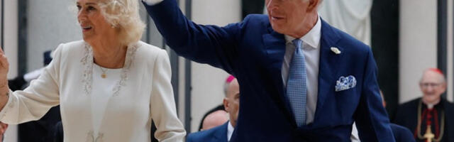 Чарлс и Камила на изложби у част краљице Елизабете Друге