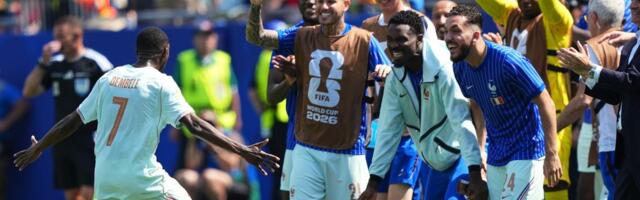 Dembele razorio Vikinge het-trikom za pola sata /GALERIJA/