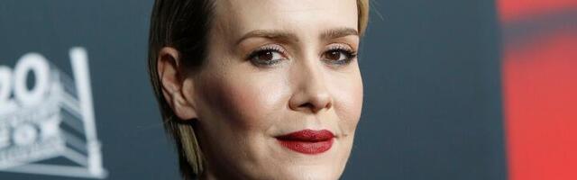 O OVOJ haljini poznate glumice sa crvenog tepiha bruje mreže: Da li izigrava malina sufle?