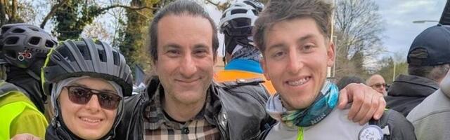 Pijanista sa protesta u Nišu nastupao za studente koji voze bicikle ka Strazburu