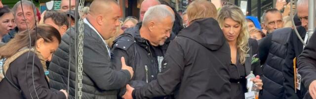 Drama na skupu posvećenom Halidu Bešliću - Čuvenom glumcu pozlilo (FOTO)