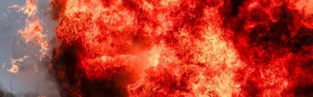 (VIDEO) Horor u Moskvi: Eksplodirao džip poznatog naučnika - Popucali prozori od jačine detonacije! Svi sumnjaju samo na jedno...