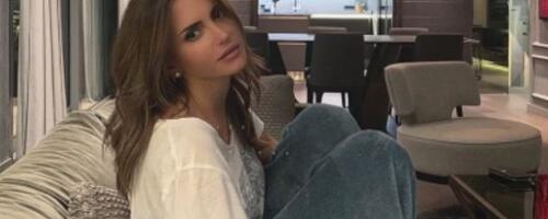 UZELA 760.000 EVRA ZA VILU! Pevačica prodala kuću u kojoj je živela u rodnom gradu, evo za koje svrhe se sada koristi (FOTO)