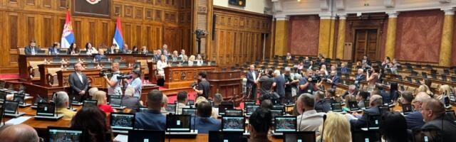 Izmene 'Mrdićevih zakona' izglasane u Skupštini Srbije