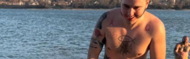 Sin Đorđa Balaševića plivao za Časni krst: Na obali ga čekala ćerkica (FOTO/VIDEO)